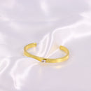 Bracelete Achatado com Pedra Quadrada Centralizada