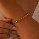 Bracelete Torcido Fino