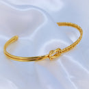 Bracelete com Nó Dourado e liso