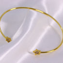 Bracelete Minimalista com Ponta em Estrela Cravejada