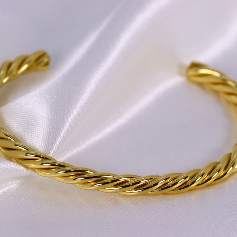 Bracelete Torcido