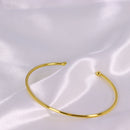 Bracelete Minimalista com Pontas Arredondadas